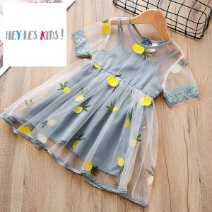 Robe dentelle fille avec broderies – ANANAS & CITRONS