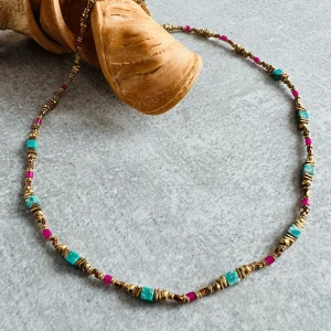 Collier KHIRA perles touche framboise