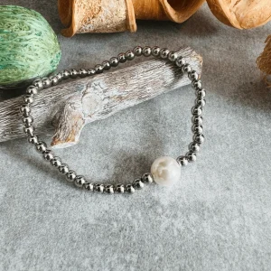 Bracelet CHARLOTTE perles grises brillantes et perle centrale blanc nacré