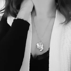 Collier COLEEN pendentif cœurs argentés superposés