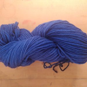 Echeveau fil à tricoter Bleu roi – 4 brins – Worsted – Aiguilles +-5,5