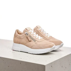 Momo Beige