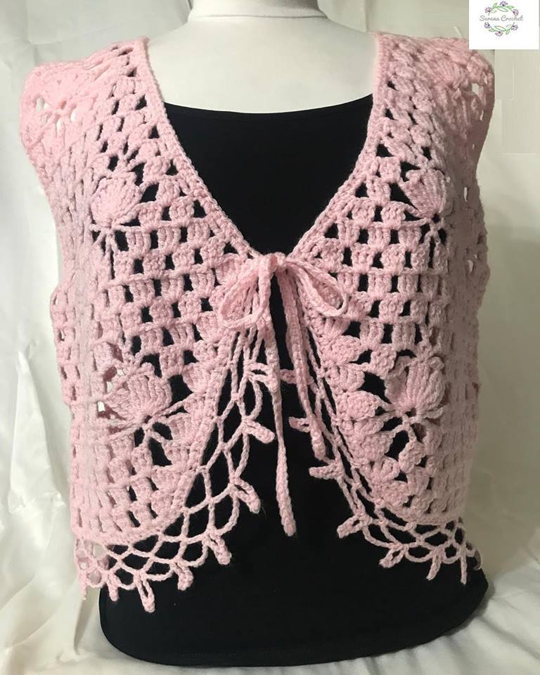 Gilet courte au crochet sans manches rose bébé – Image 2