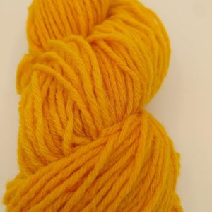 Écheveau Jaune orangé – 6 brins – bulky – aiguilles +- 7-8