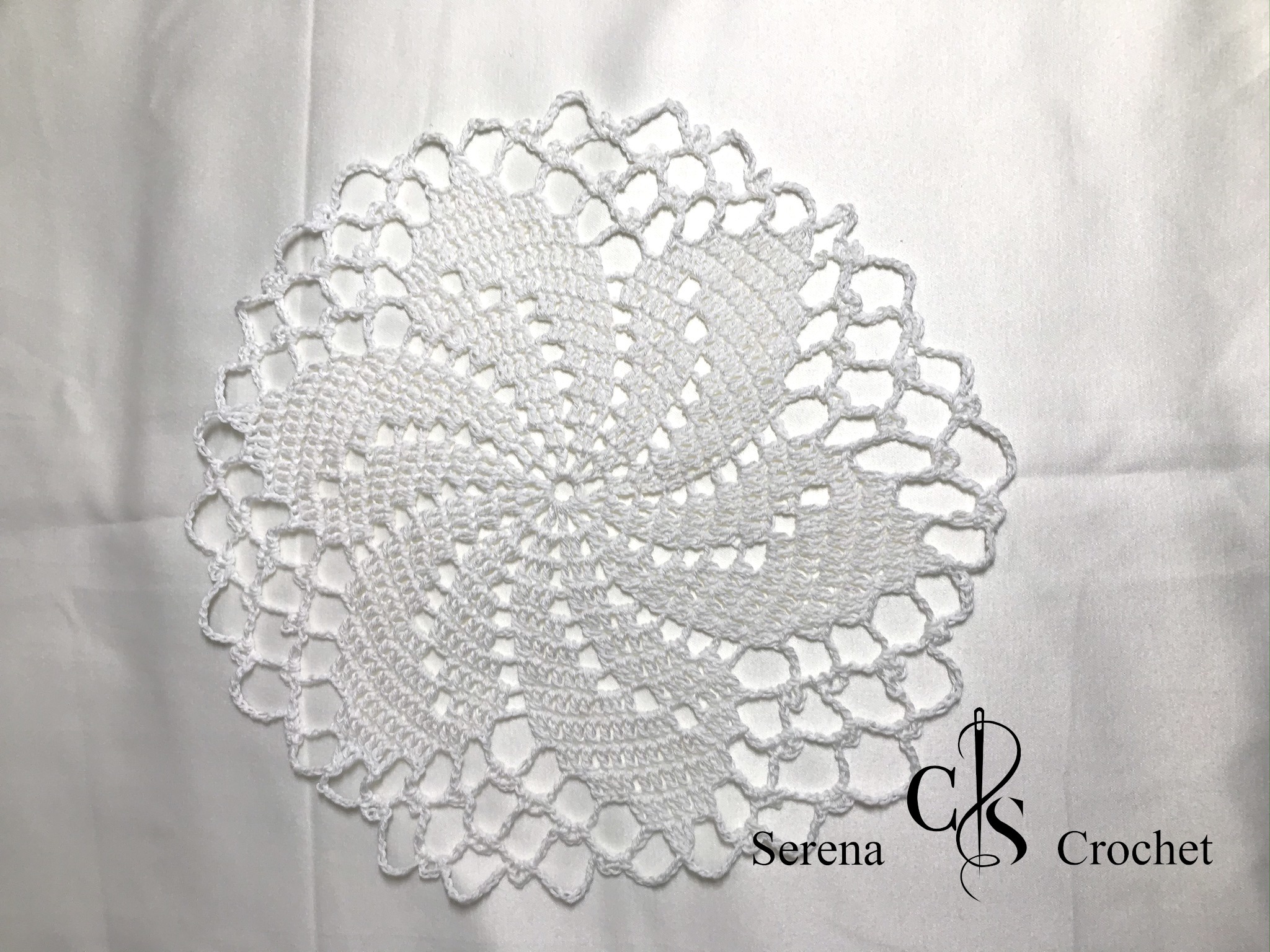 Napperon rond blanc au crochet – Image 3