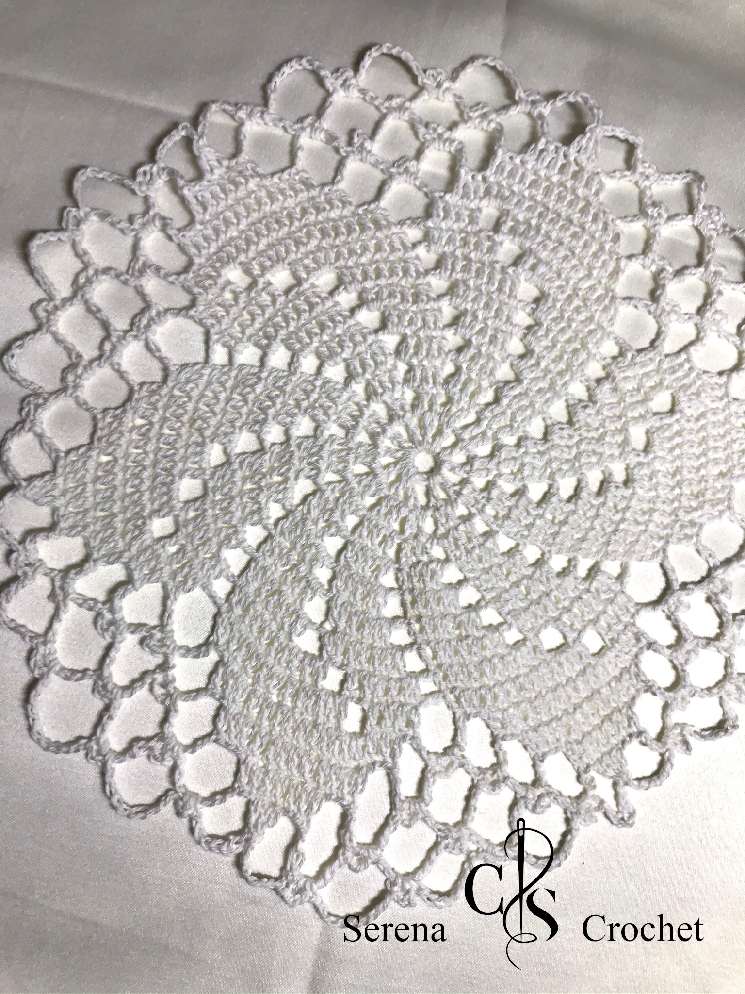 Napperon rond blanc au crochet – Image 2