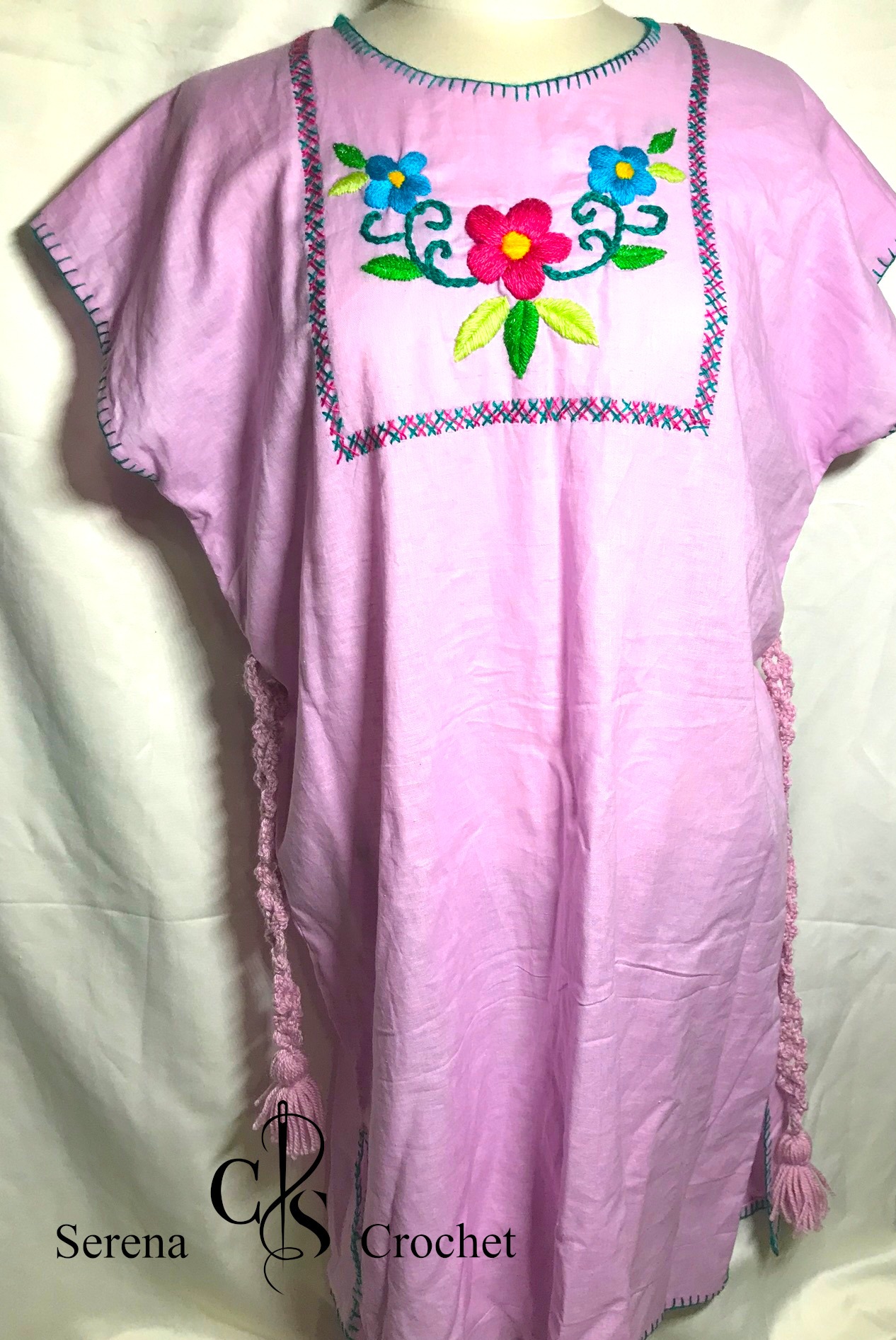 Robe rose brodée à la main style vintage – Image 9