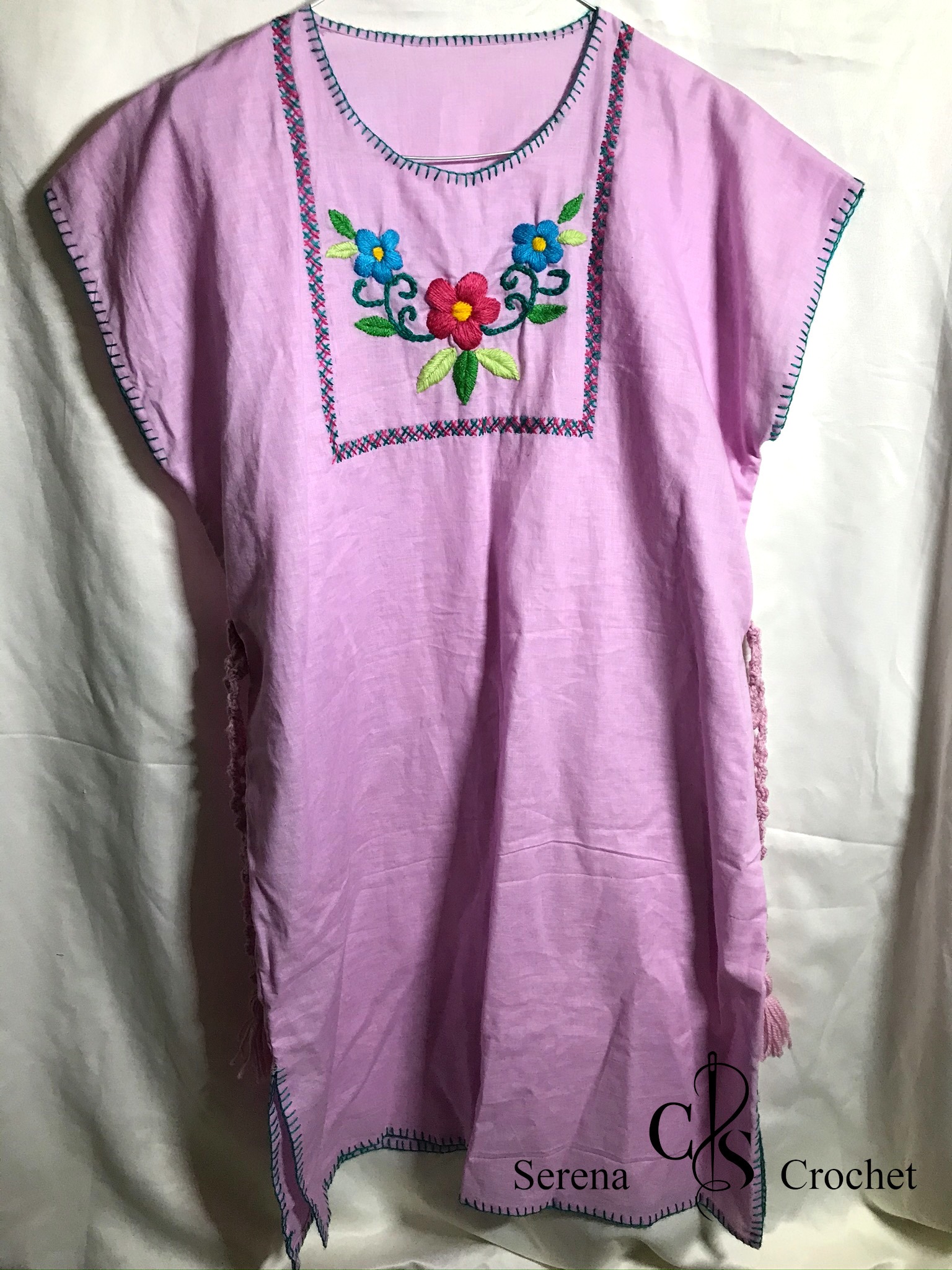 Robe rose brodée à la main style vintage – Image 8