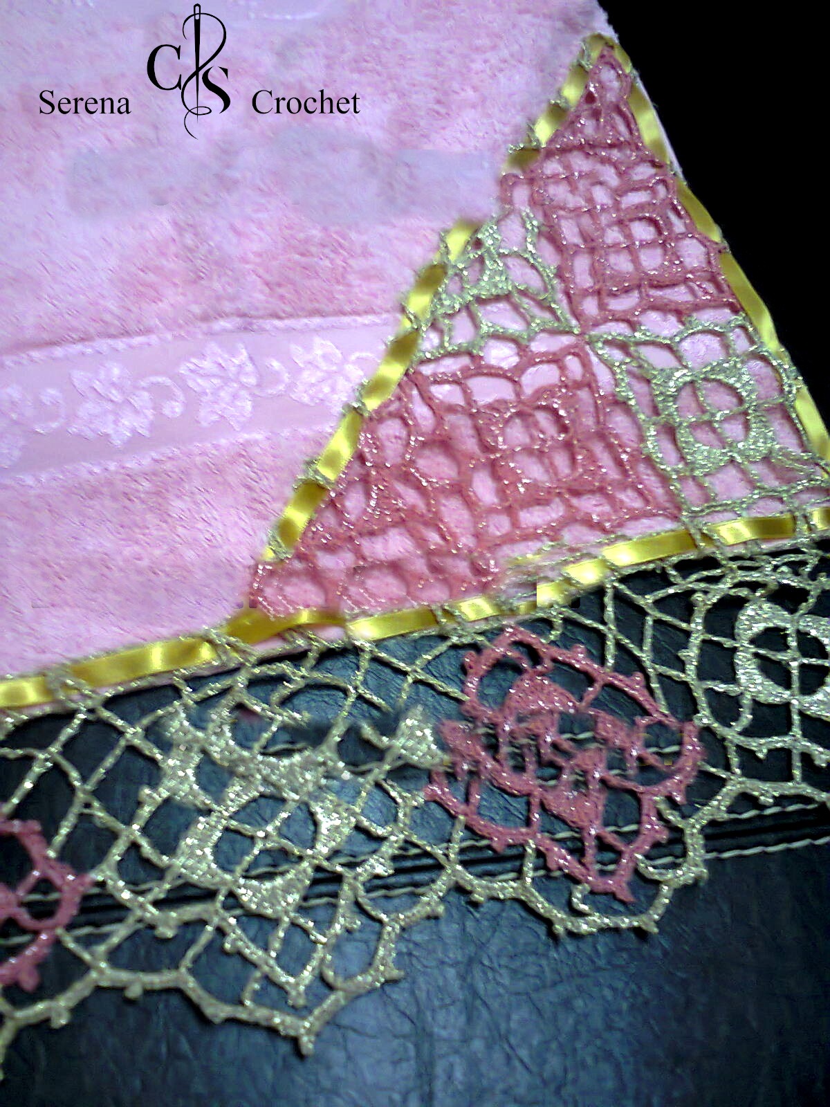 Serviette de bain rose aux carré au crochet – Image 2